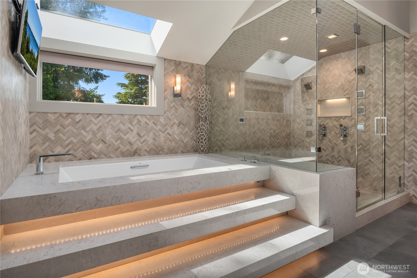 6411 View Street Northeast Tacoma, WA 98422 - Photo 12 of 40