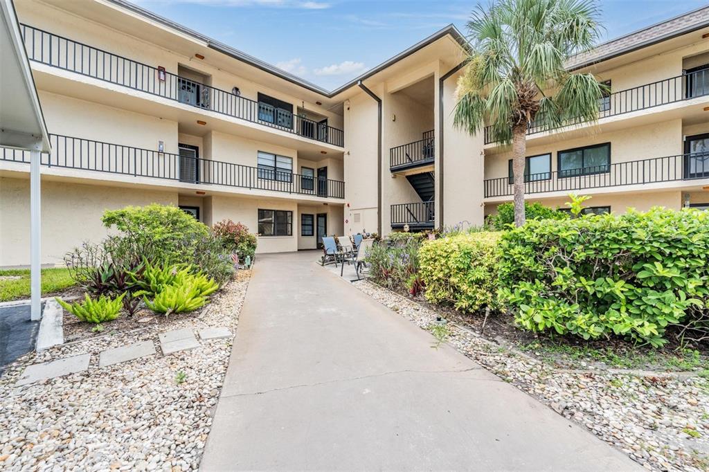 12300 Vonn Road, Unit 7205 Largo, FL 33774 - Photo 2 of 26