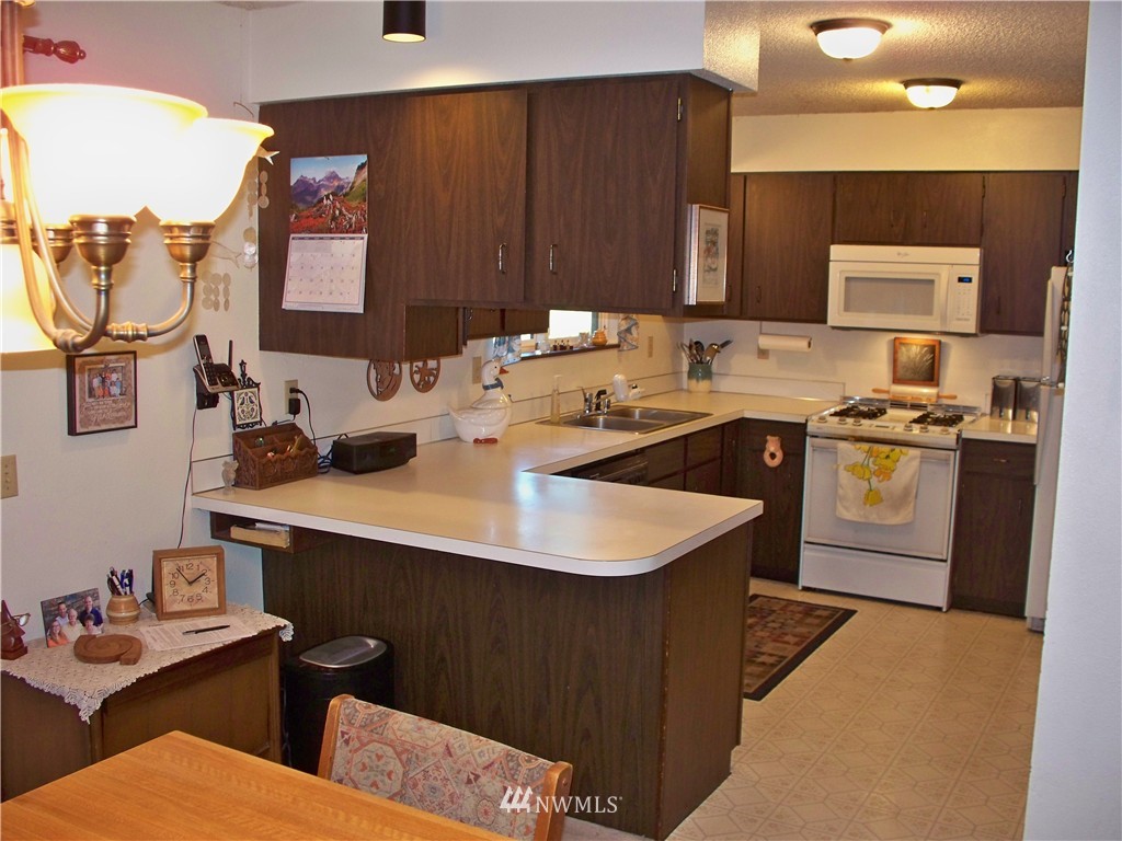 863 Timberlake Way Bellingham, WA 98229 - Photo 6 of 19 Gallery Image 6