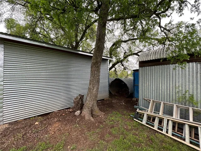 $775,000 | 2700 County Road 305, Jarrell, TX 76537