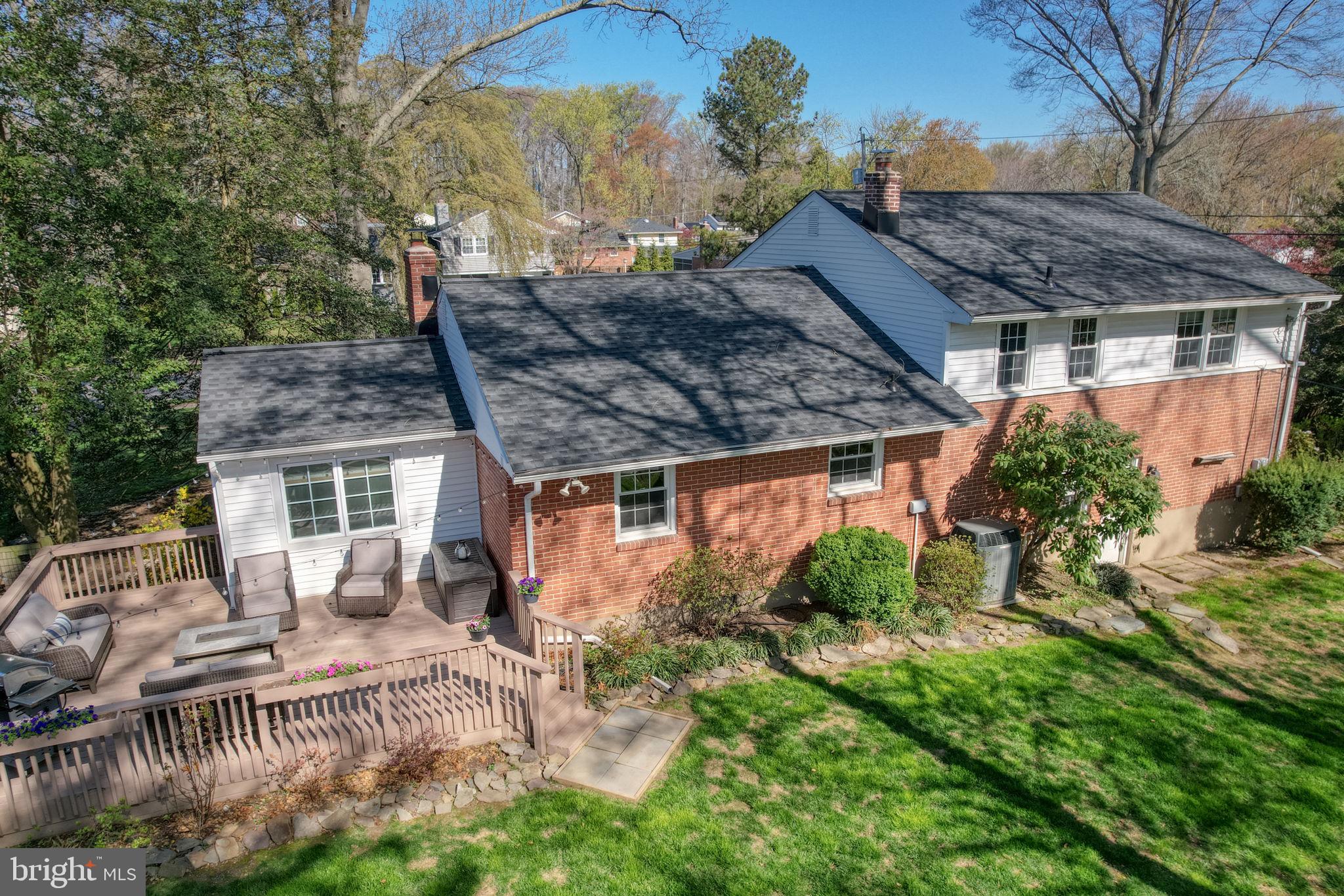 604 Ivydale Road Wilmington, DE 19803 - Photo 30 of 35 Rear yard with spacious updated deck.