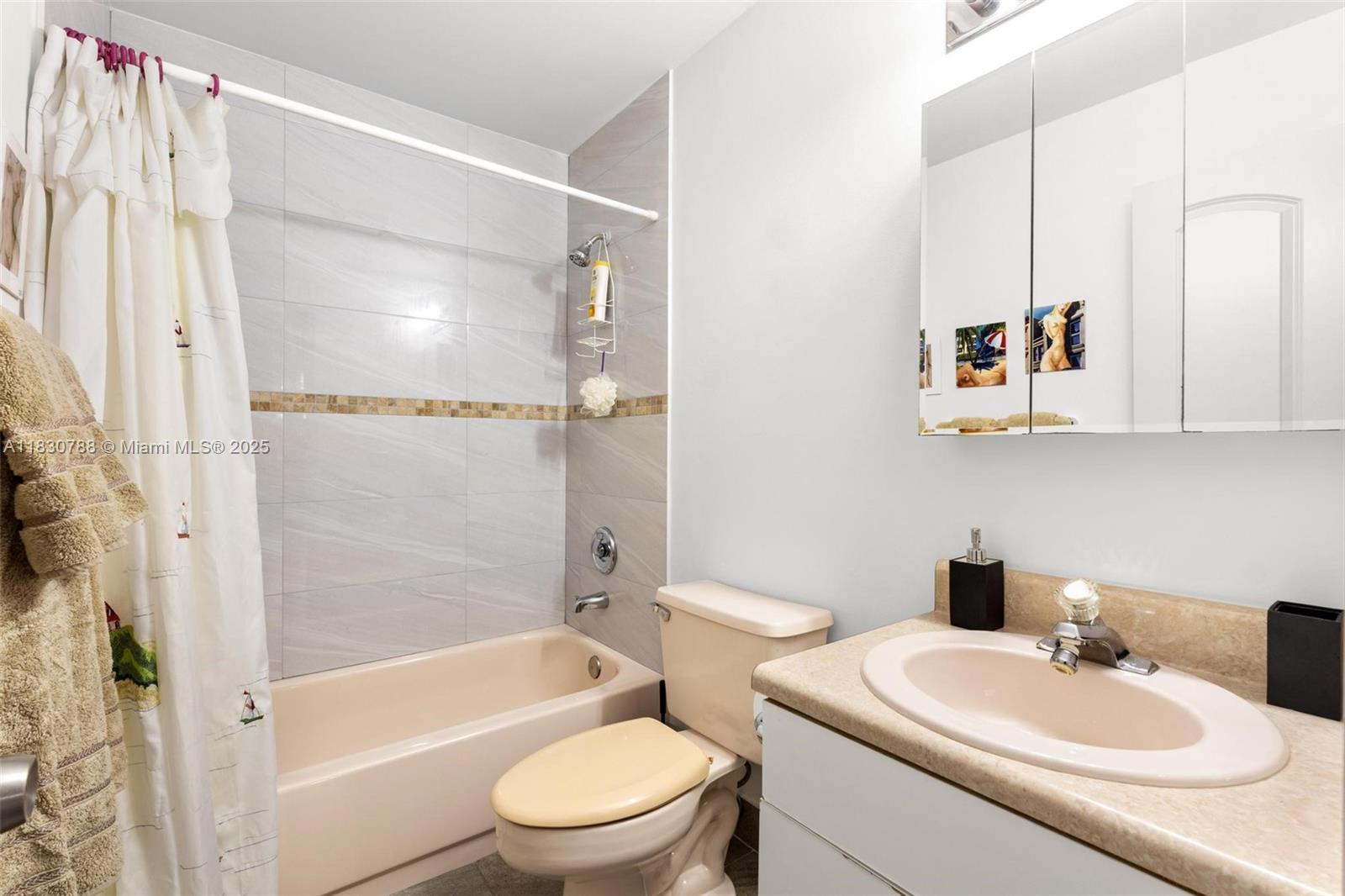 21133 Southwest 85th Avenue, Unit 404 Cutler Bay, FL 33189 - Photo 13 of 25