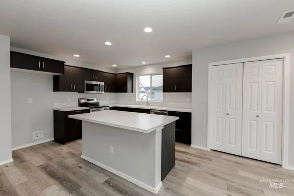 $519,990 | 2898 West Taiban Crk Drive, Kuna, ID 83634