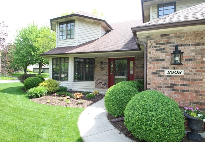 2308 North Allison Road Muncie, IN 47304 - Photo 2 of 36
