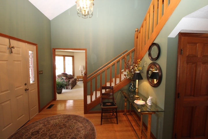 2308 North Allison Road Muncie, IN 47304 - Photo 3 of 36