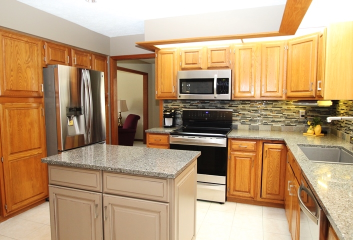 2308 North Allison Road Muncie, IN 47304 - Photo 7 of 36