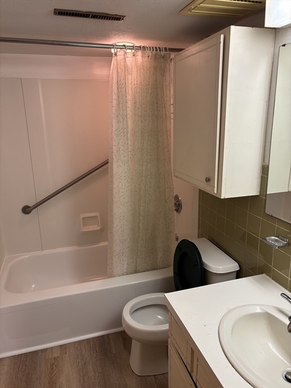 5 Autumn Lane, Unit 5 Amherst, MA 01002 - Photo 10 of 18 Gallery Image 10