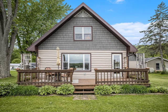 $361,000 | 3050 Thorpe Drive, Delton, MI 49046