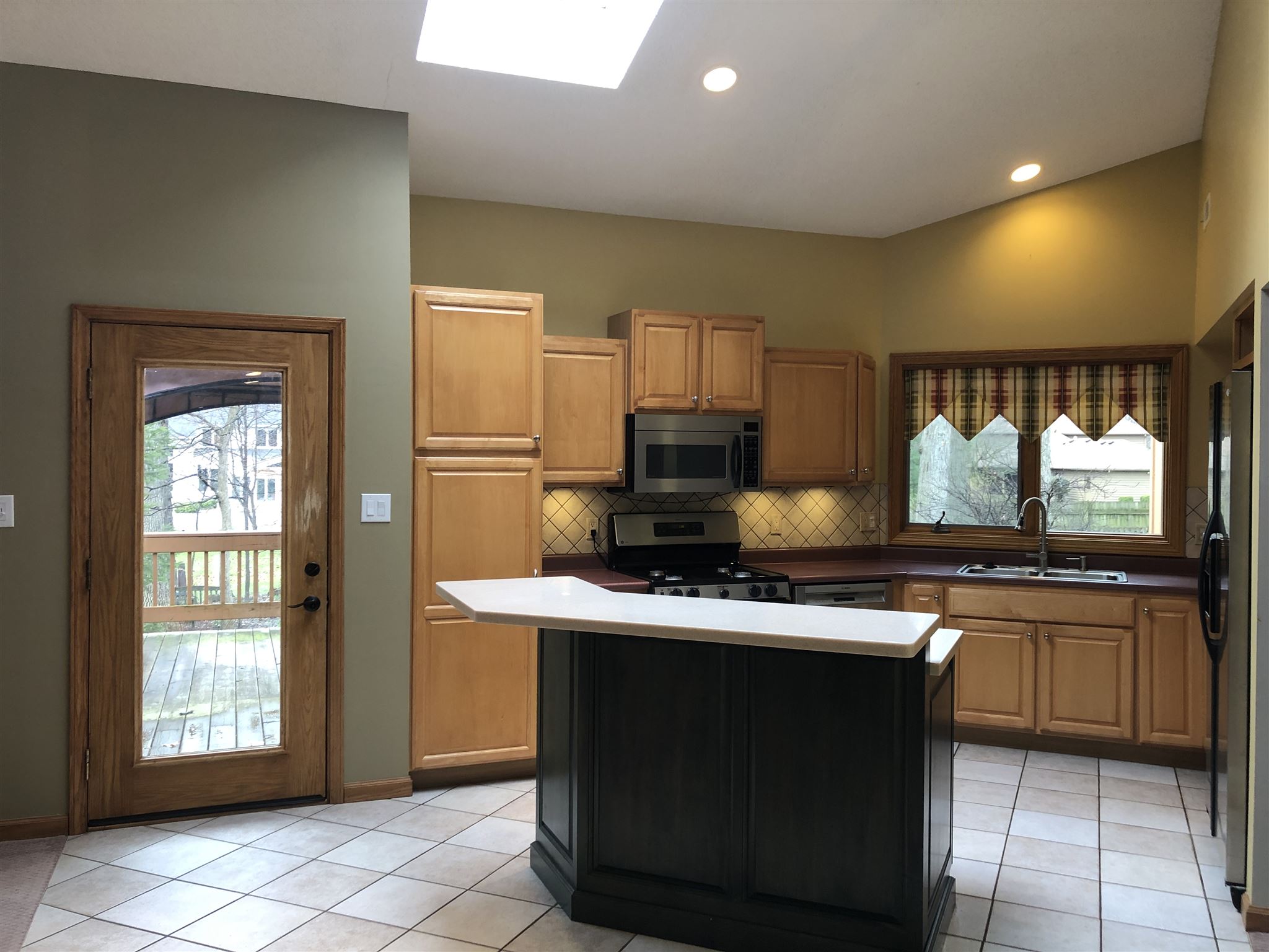 9912 Castle Ridge Place Fort Wayne, IN 46825 - Photo 7 of 31 Gallery Image 7