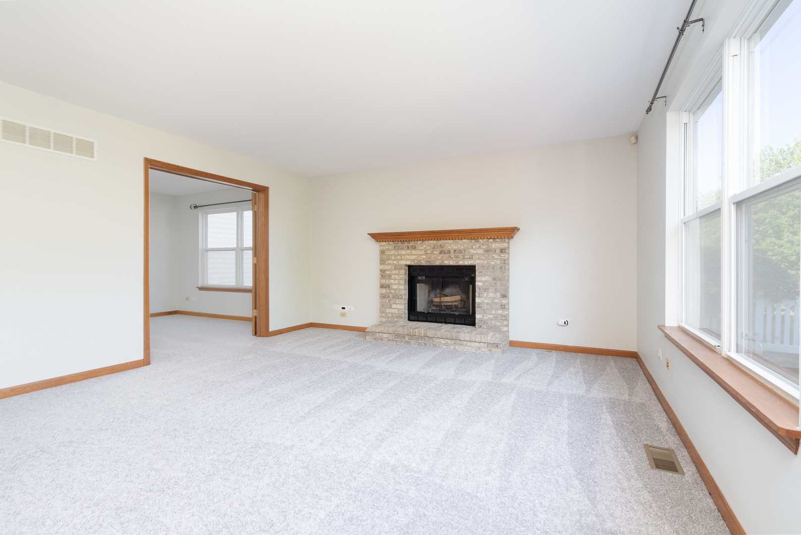 1798 Pebblestone Drive Romeoville, IL 60446 - Photo 6 of 33 Gallery Image 6