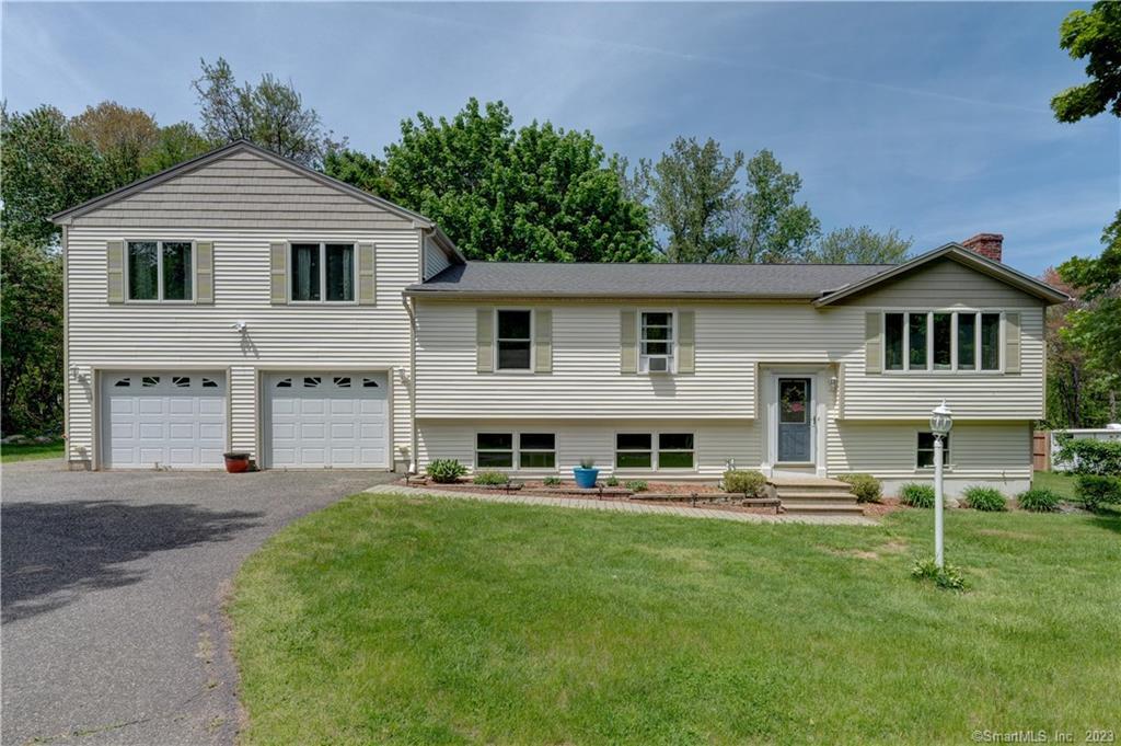 237 Long Swamp Road Wolcott, CT 06716 - Photo 1 of 1 Gallery Image 1