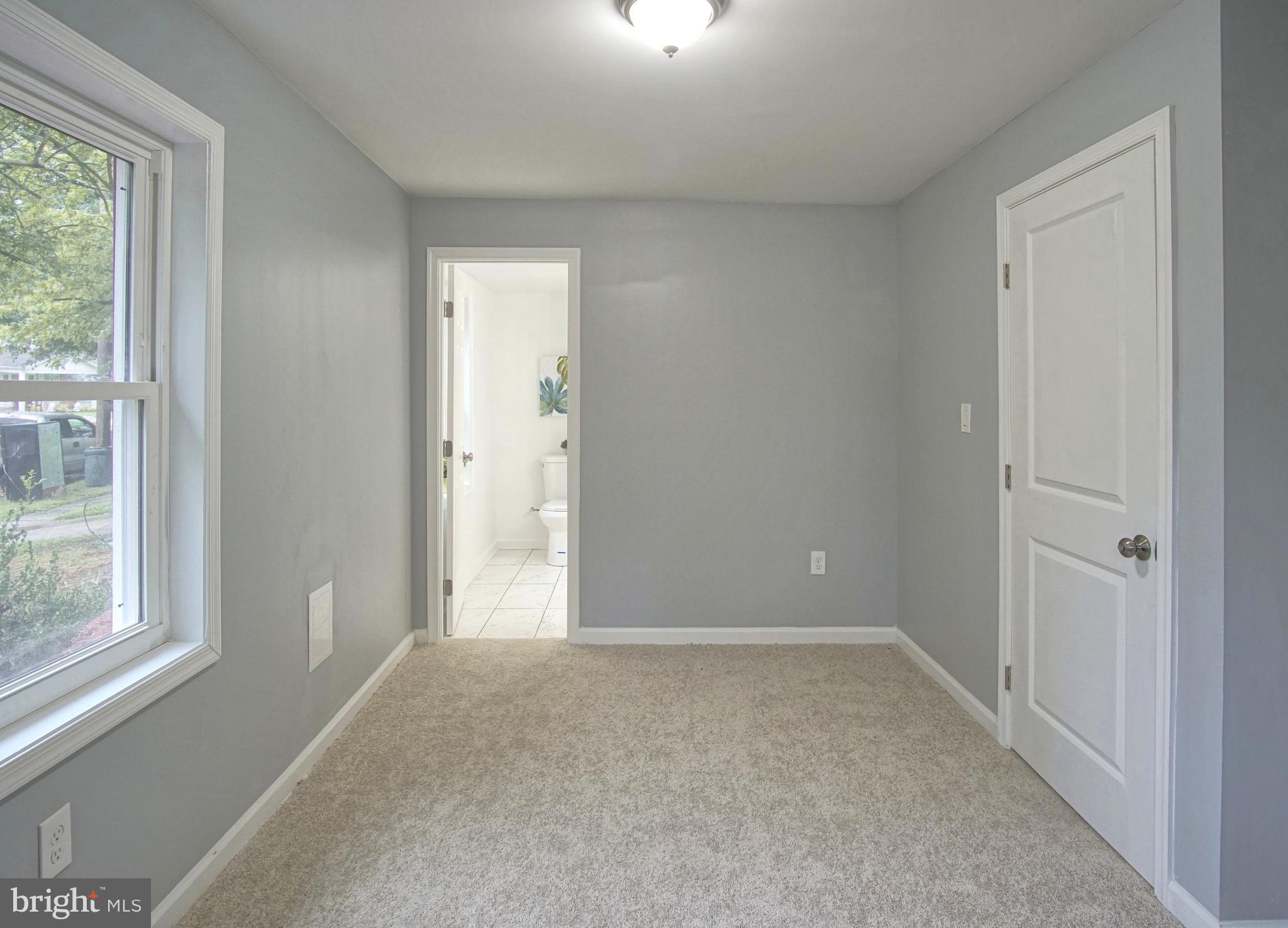 10005 Mike Road Fort Washington, MD 20744 - Photo 14 of 19 Main level_En suite Bedroom