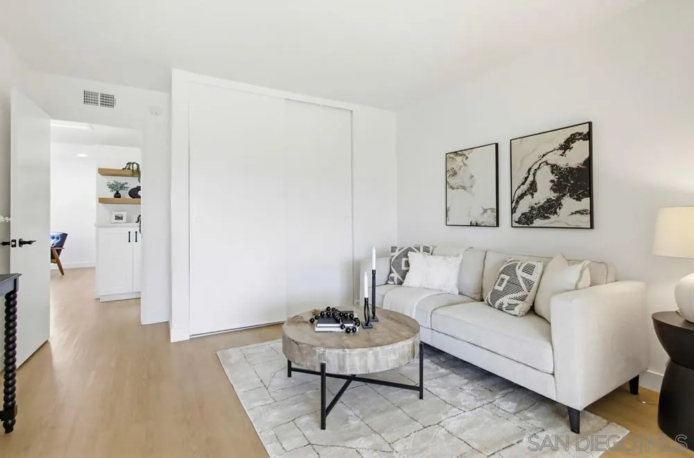 715 Sunflower Street Encinitas, CA 92024 - Photo 5 of 37