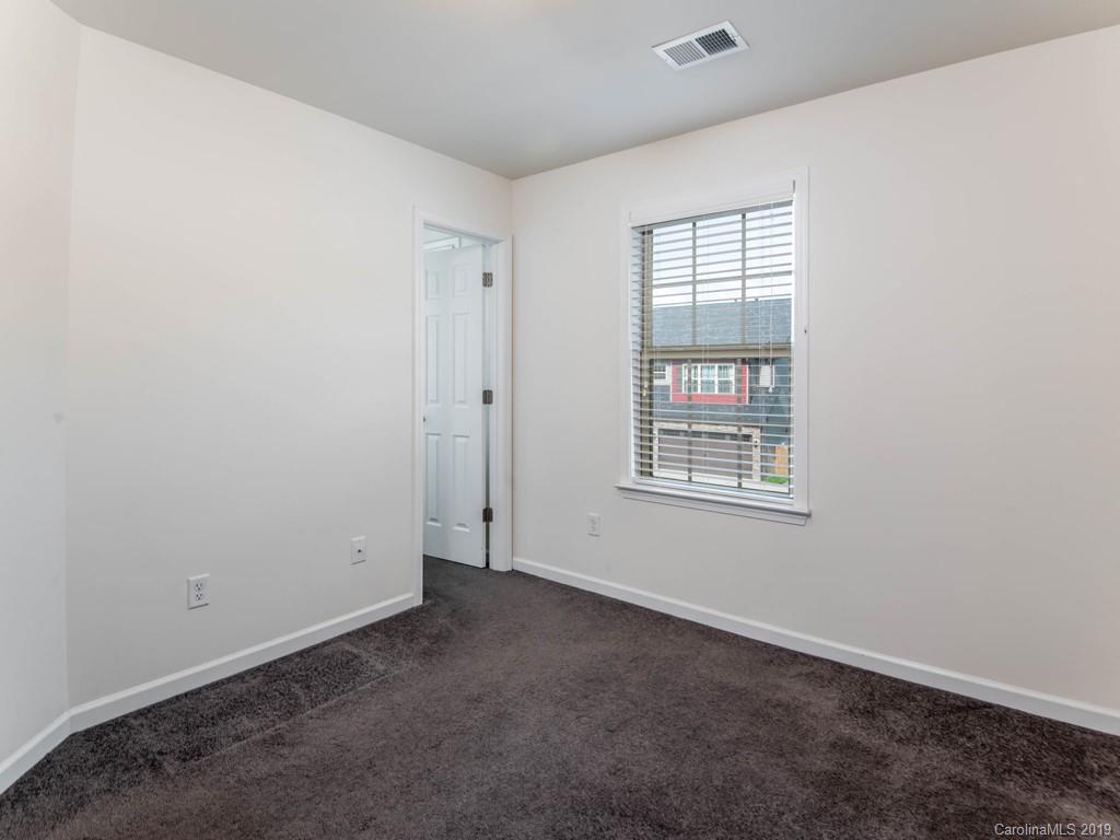124 North River Road Fletcher, NC 28732 - Photo 17 of 31
