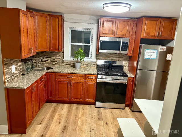 $400,000 | 142 William Street, Perth Amboy, NJ 08861