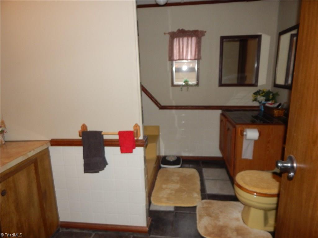 1655 Barker Road Roaring River, NC 28669 - Photo 13 of 27 Gallery Image 13