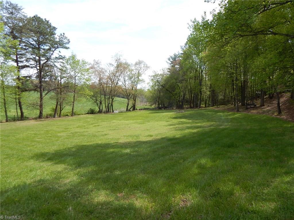 1655 Barker Road Roaring River, NC 28669 - Photo 9 of 27 Gallery Image 9