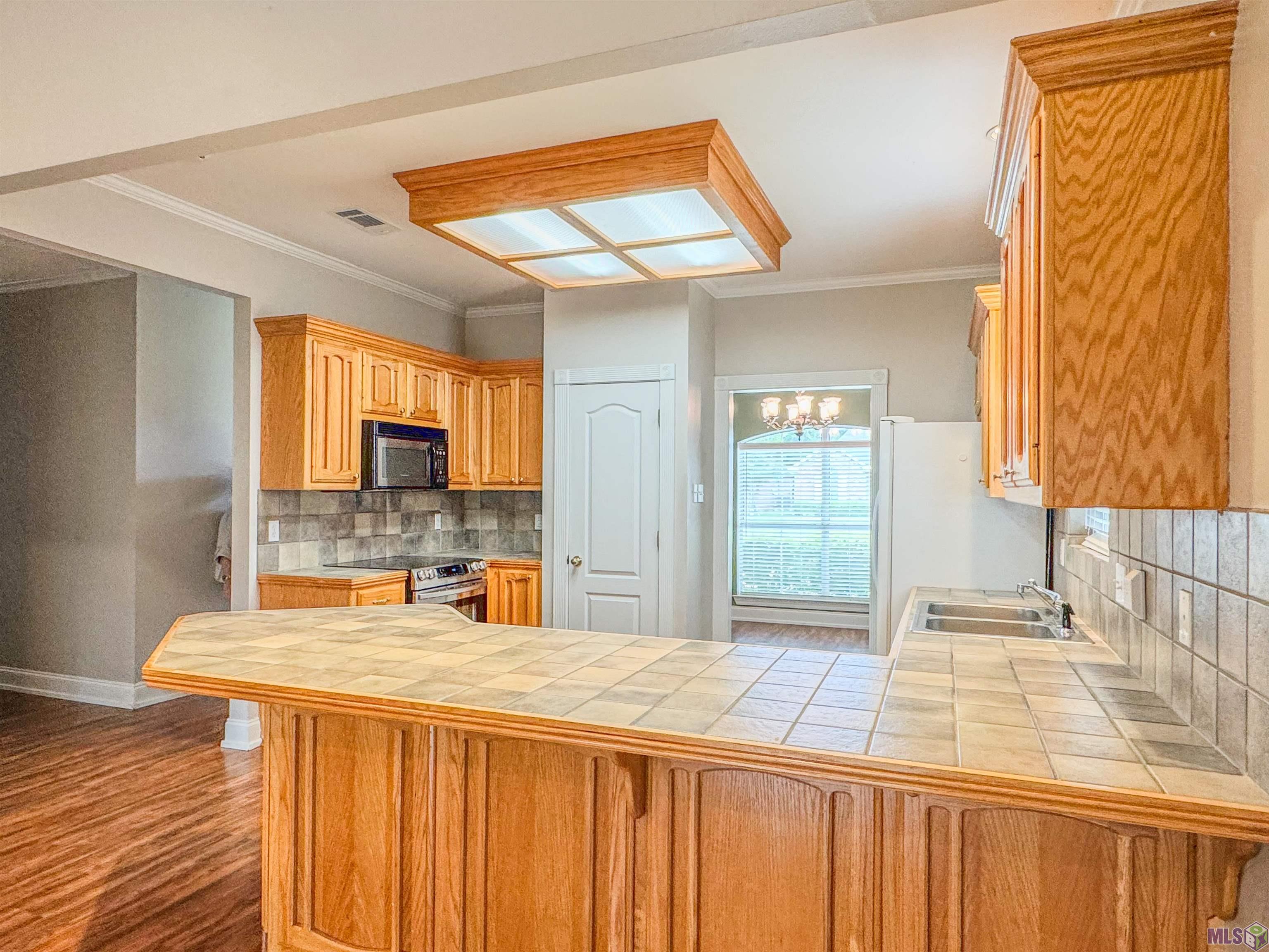 1923 Hunters Way Drive Baton Rouge, LA 70816 - Photo 9 of 22