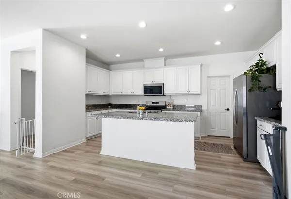 $620,000 | 29068 Golden Sunset Circle, Winchester, CA 92596