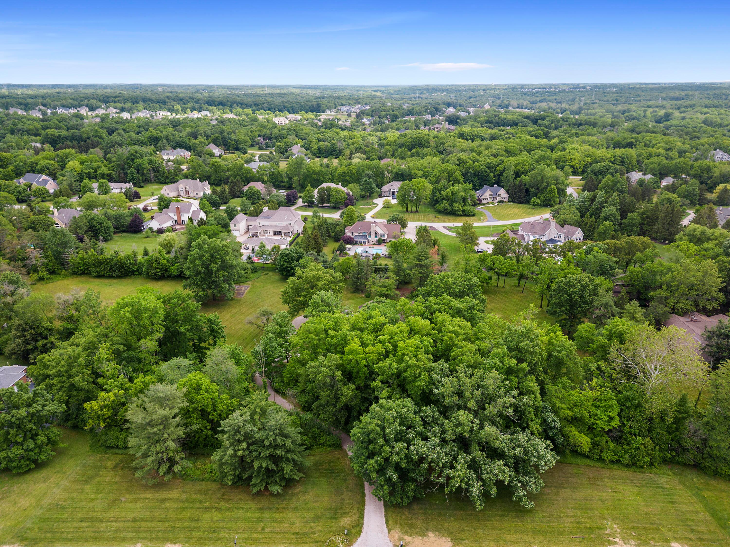 1776 Carriage Road Powell, OH 43065 - Photo 11 of 55 DJI_0192