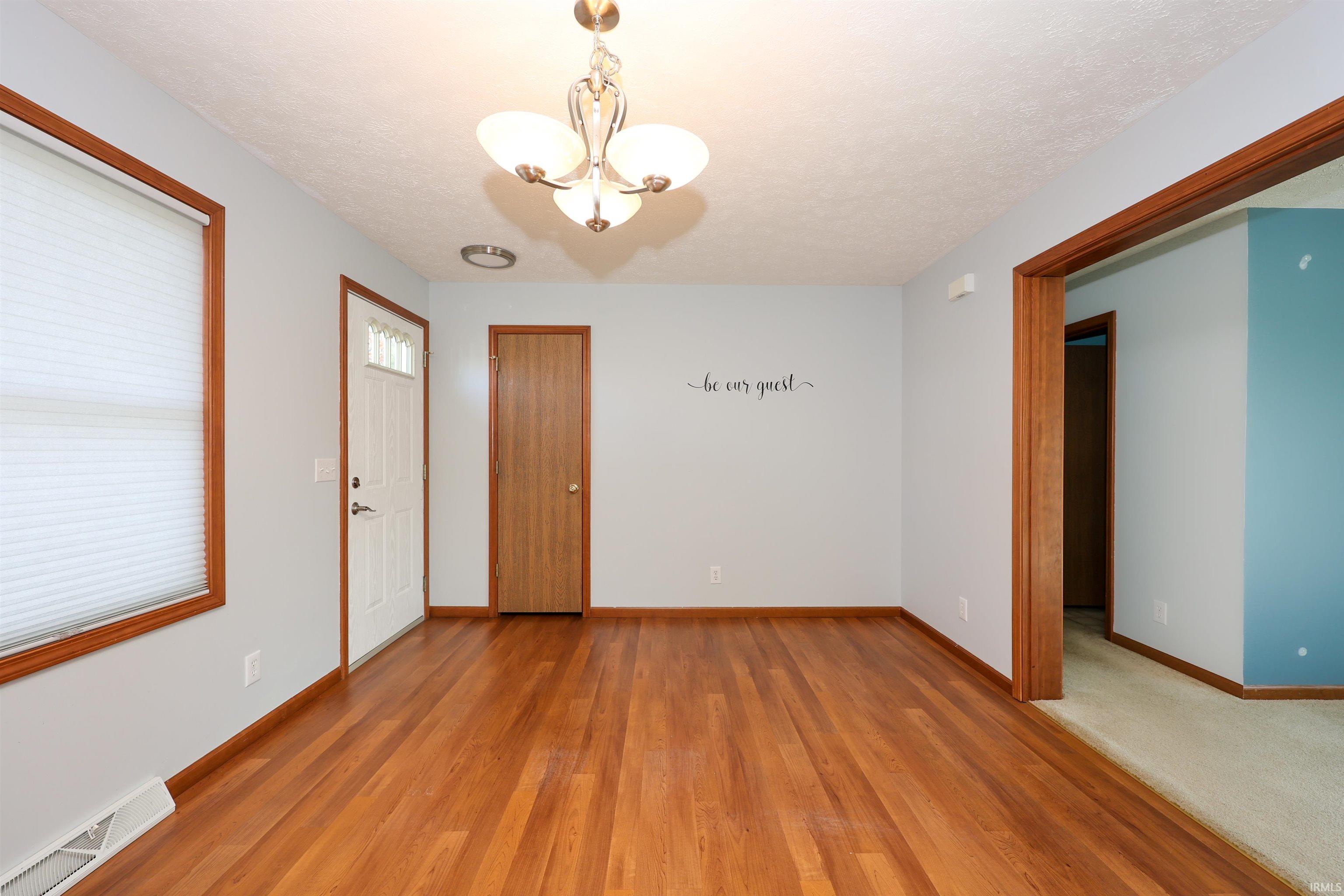 2830 East Kammerer Road Kendallville, IN 46755 - Photo 9 of 34