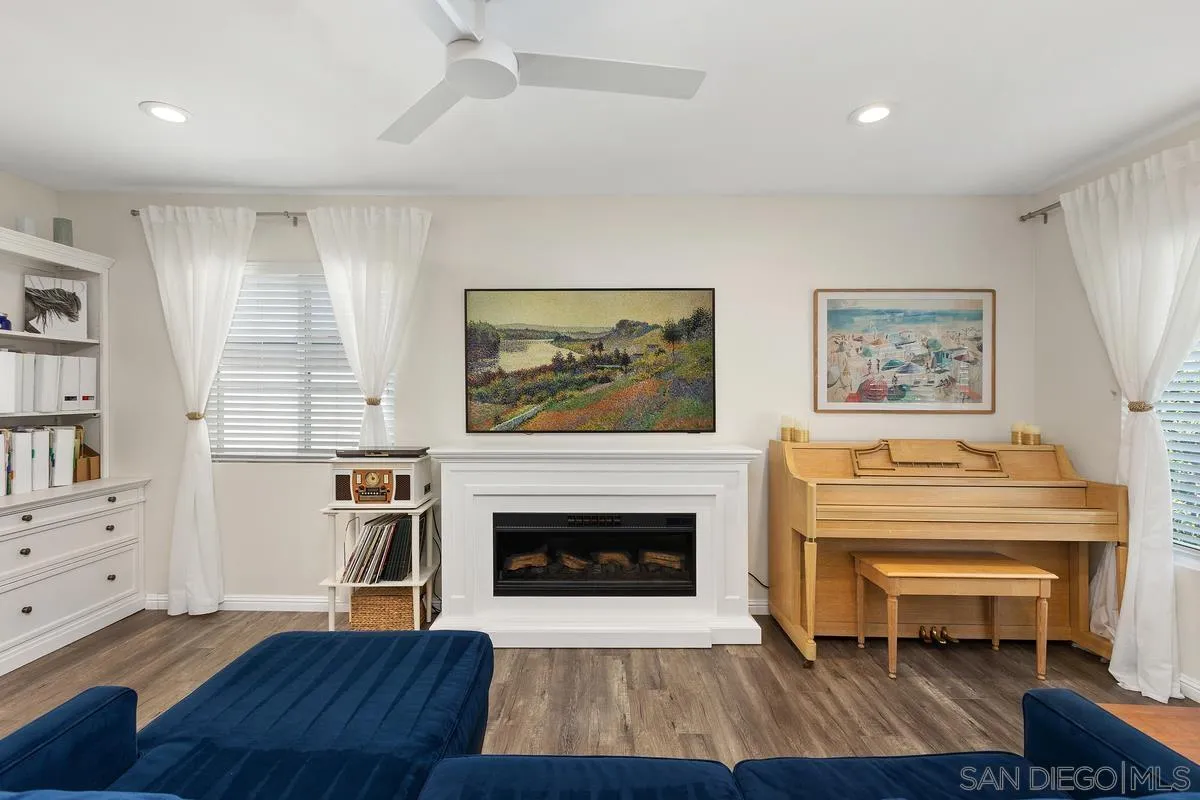 185 Harrison Street Oceanside, CA 92057 - Photo 5 of 45