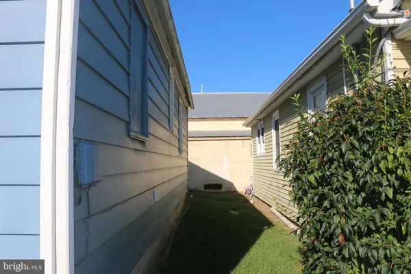 $128,000 | 19 Myrtle Avenue, Petersburg, WV 26847