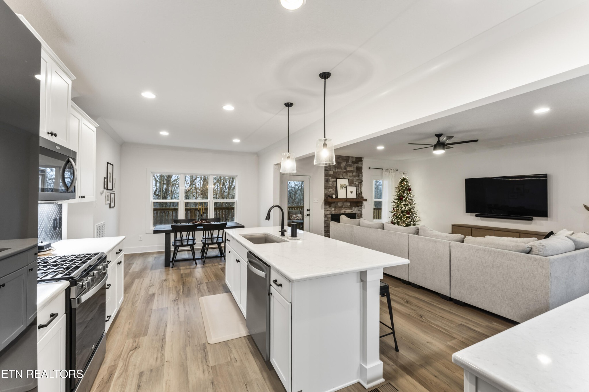 2815 Green Summers Road Knoxville, TN 37938 - Photo 14 of 50 a large kitchen with a table and chairs