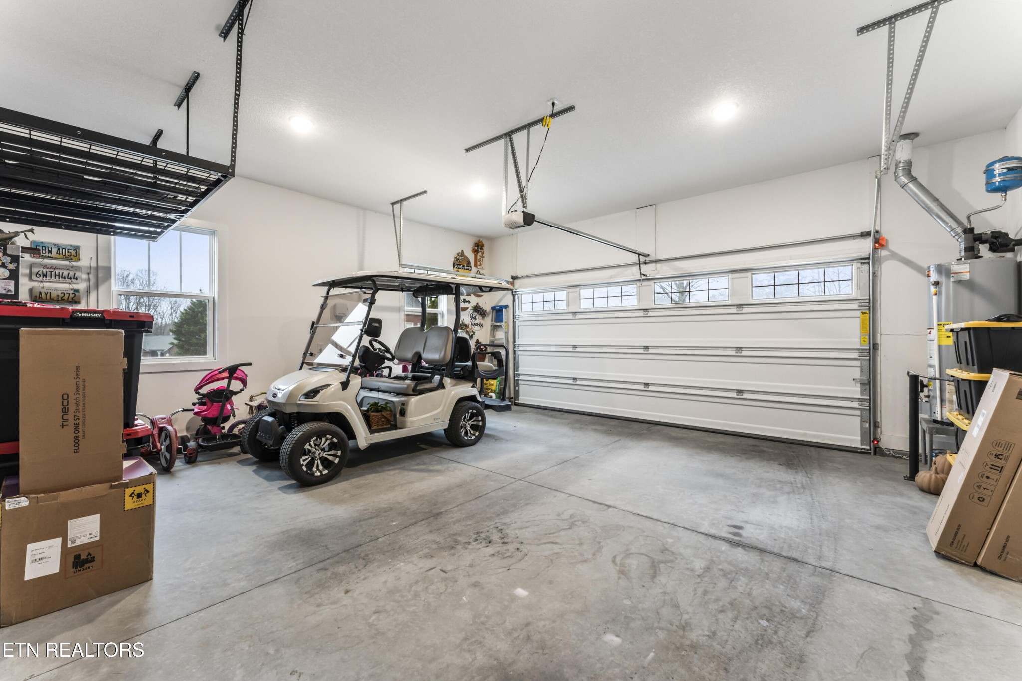 2815 Green Summers Road Knoxville, TN 37938 - Photo 36 of 50 a car parked in a garage