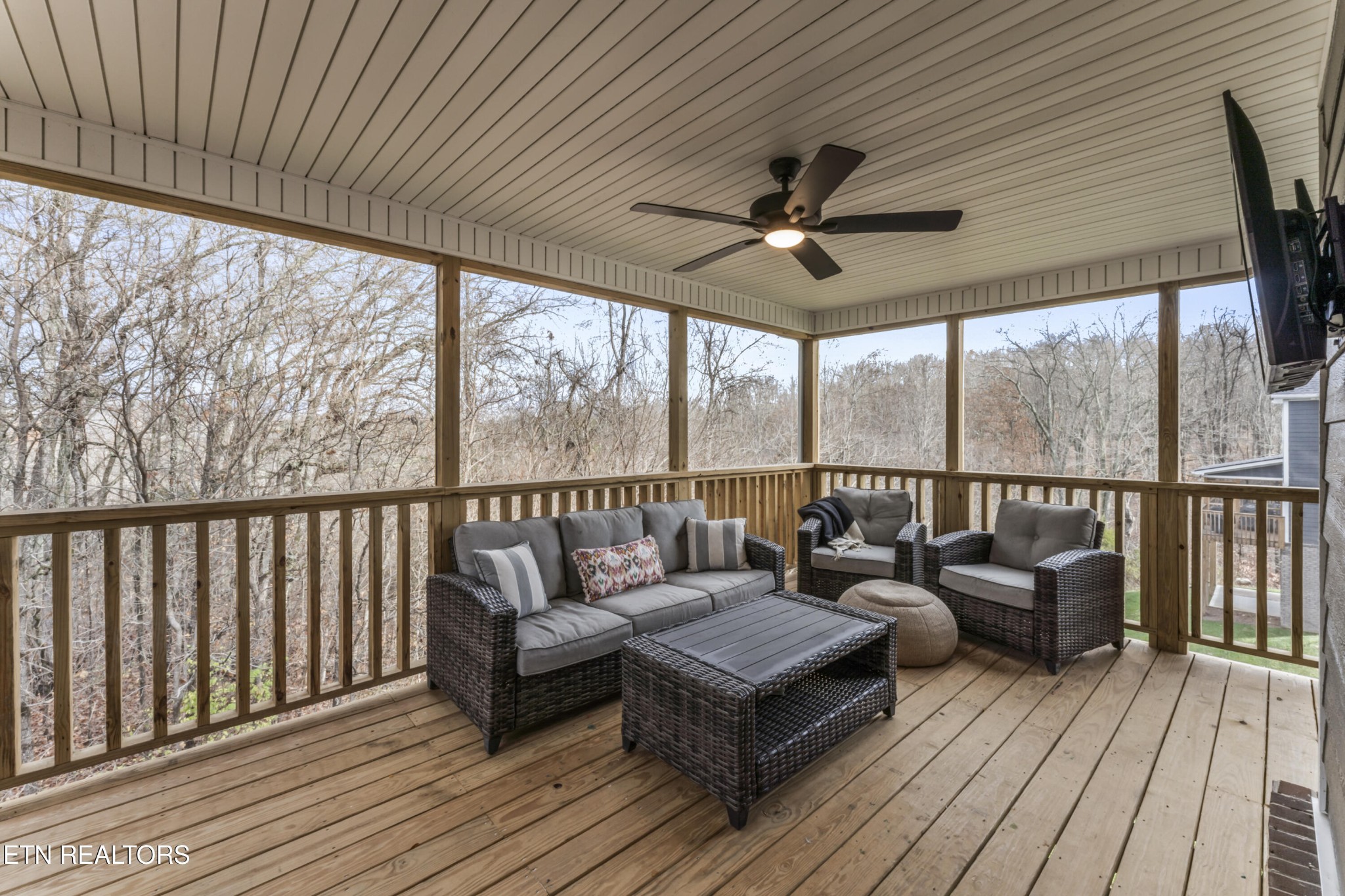 2815 Green Summers Road Knoxville, TN 37938 - Photo 37 of 50 a balcony with wooden floor
