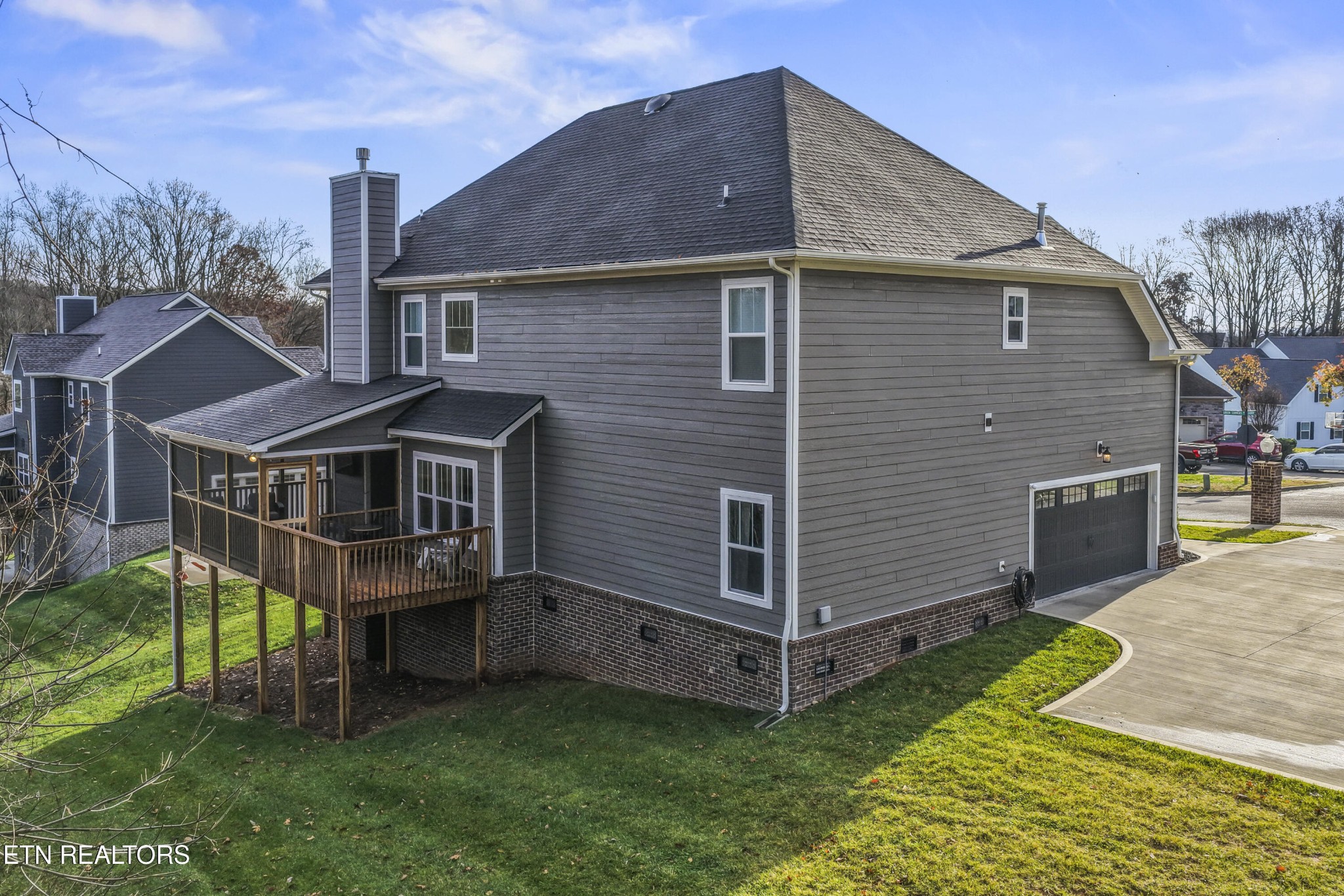 2815 Green Summers Road Knoxville, TN 37938 - Photo 40 of 50 a front view of a house with a yard