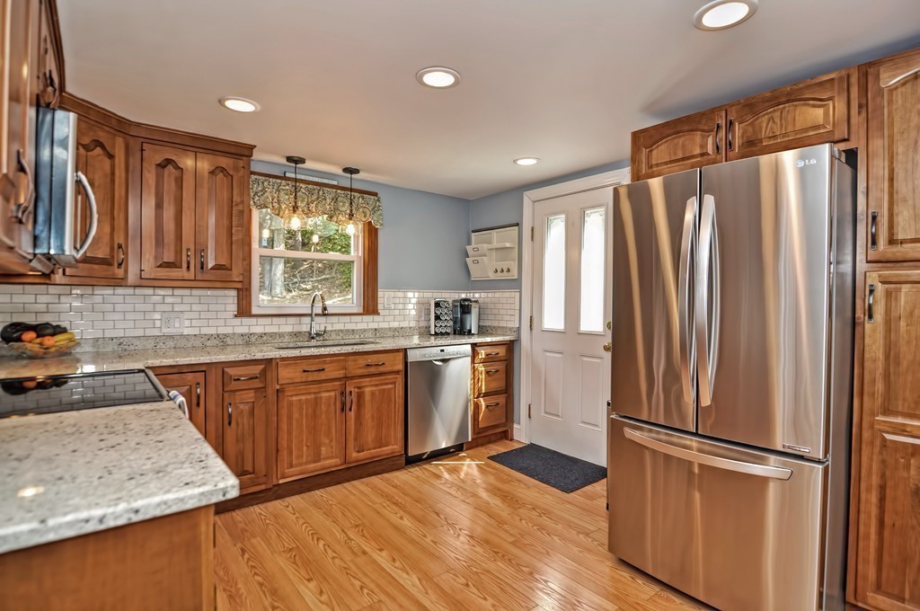 2 Glen Road Woburn, MA 01801 - Photo 6 of 22 Gallery Image 6