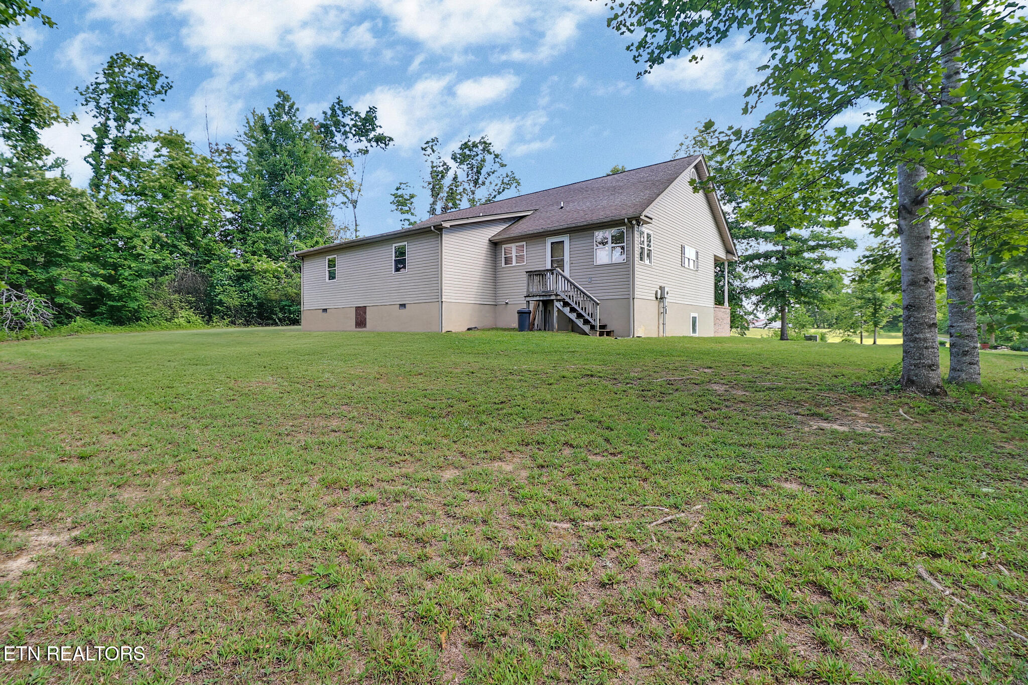 3426 Rugby Pike Jamestown, TN 38556 - Photo 3 of 46 back