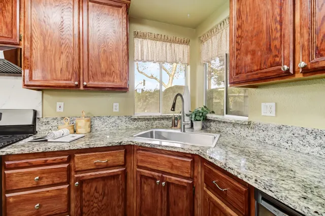 $627,000 | 432 Snow Breeze Court, Roseville, CA 95747