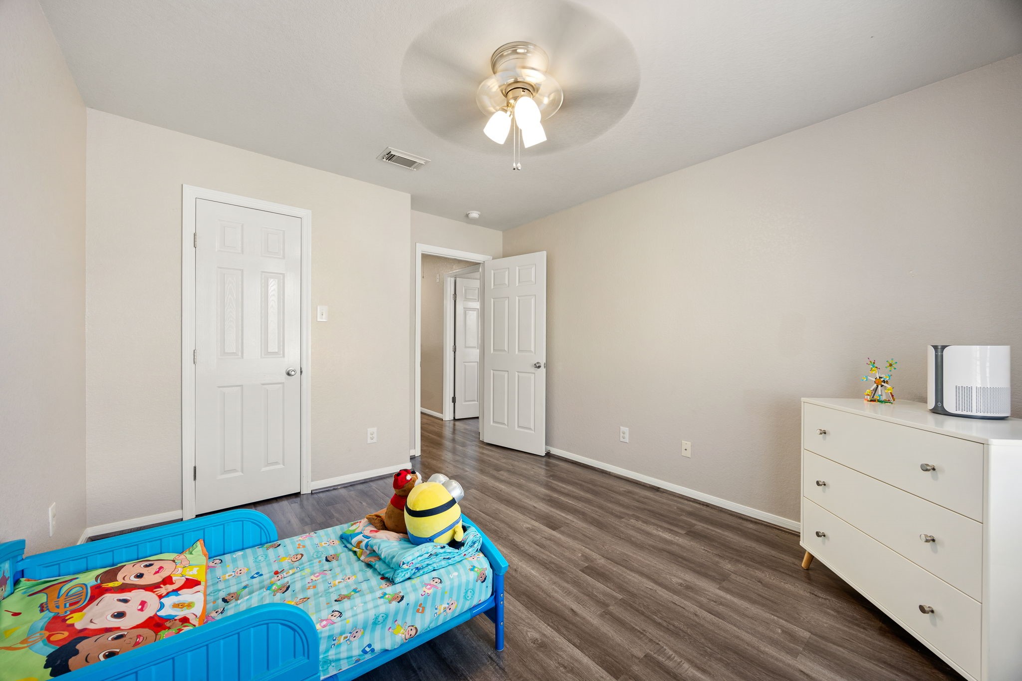 25515 Twister Trail Spring, TX 77373 - Photo 22 of 33 Additional view of the secondary bedroom