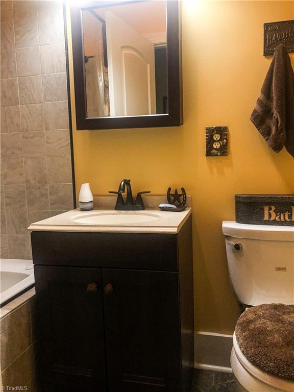 6540 Westfield Road Westfield, NC 27053 - Photo 15 of 29 Main Full bath