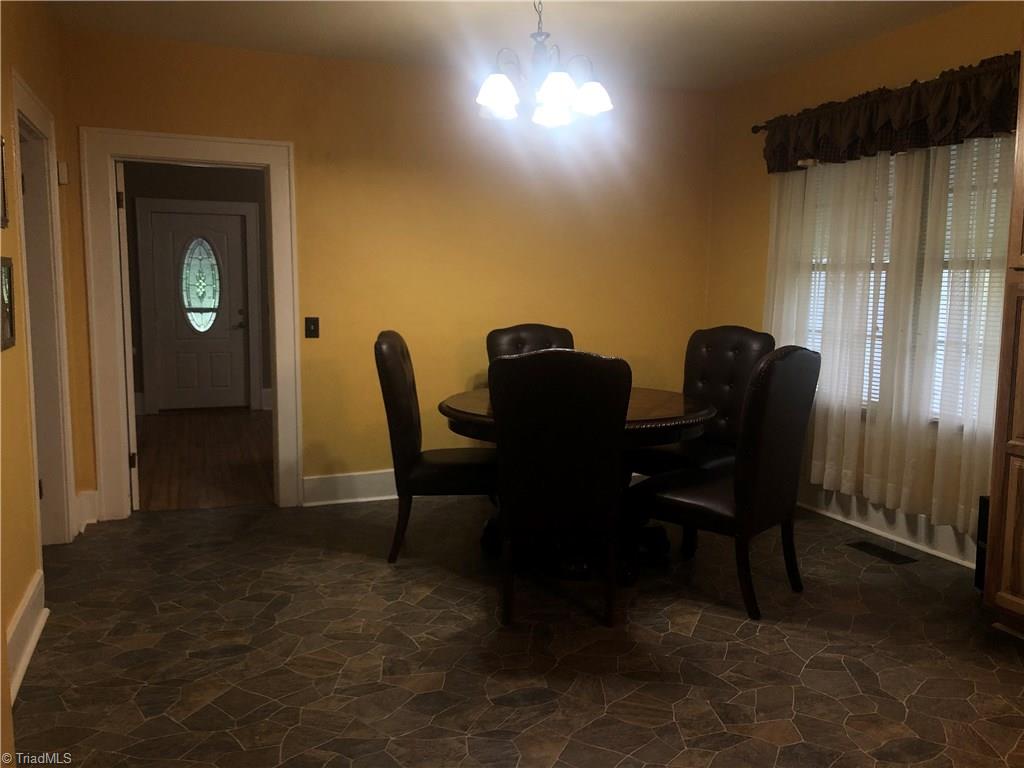 6540 Westfield Road Westfield, NC 27053 - Photo 6 of 29 Great Dining Room space
