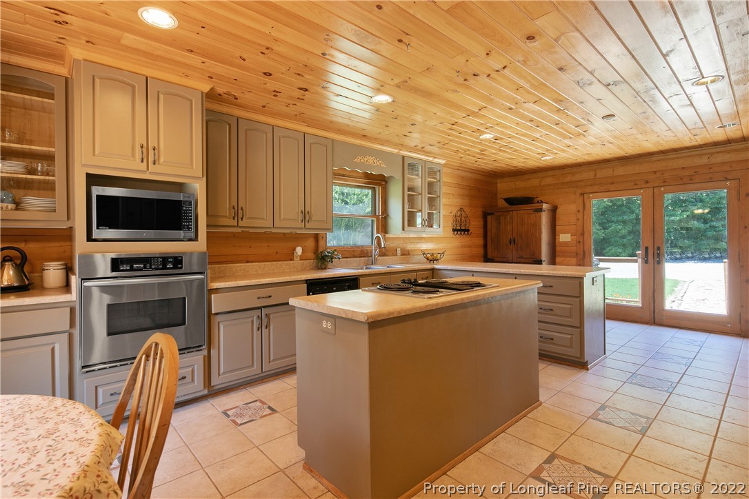 2549 Beard Road Eastover, NC 28312 - Photo 12 of 50 Gallery Image 12