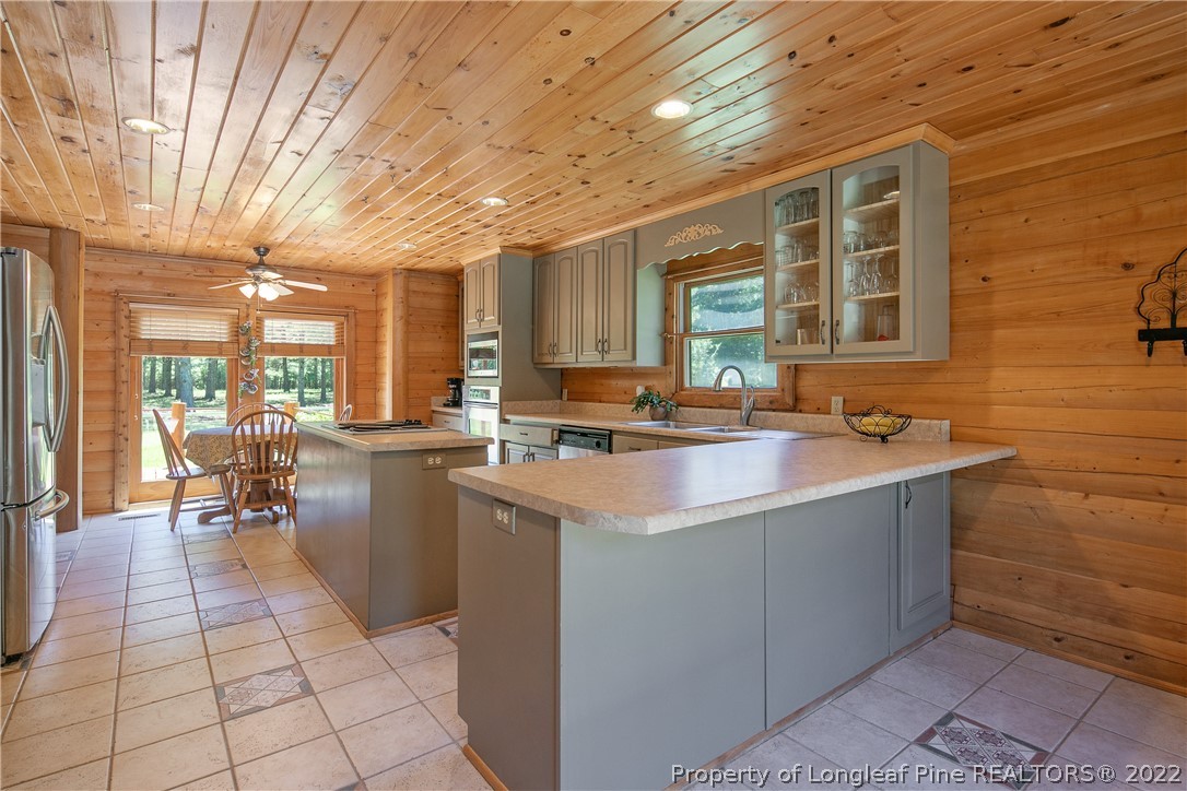 2549 Beard Road Eastover, NC 28312 - Photo 8 of 50 Gallery Image 8