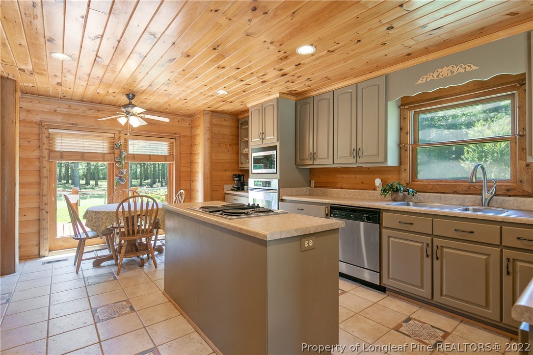 2549 Beard Road Eastover, NC 28312 - Photo 10 of 50 Gallery Image 10