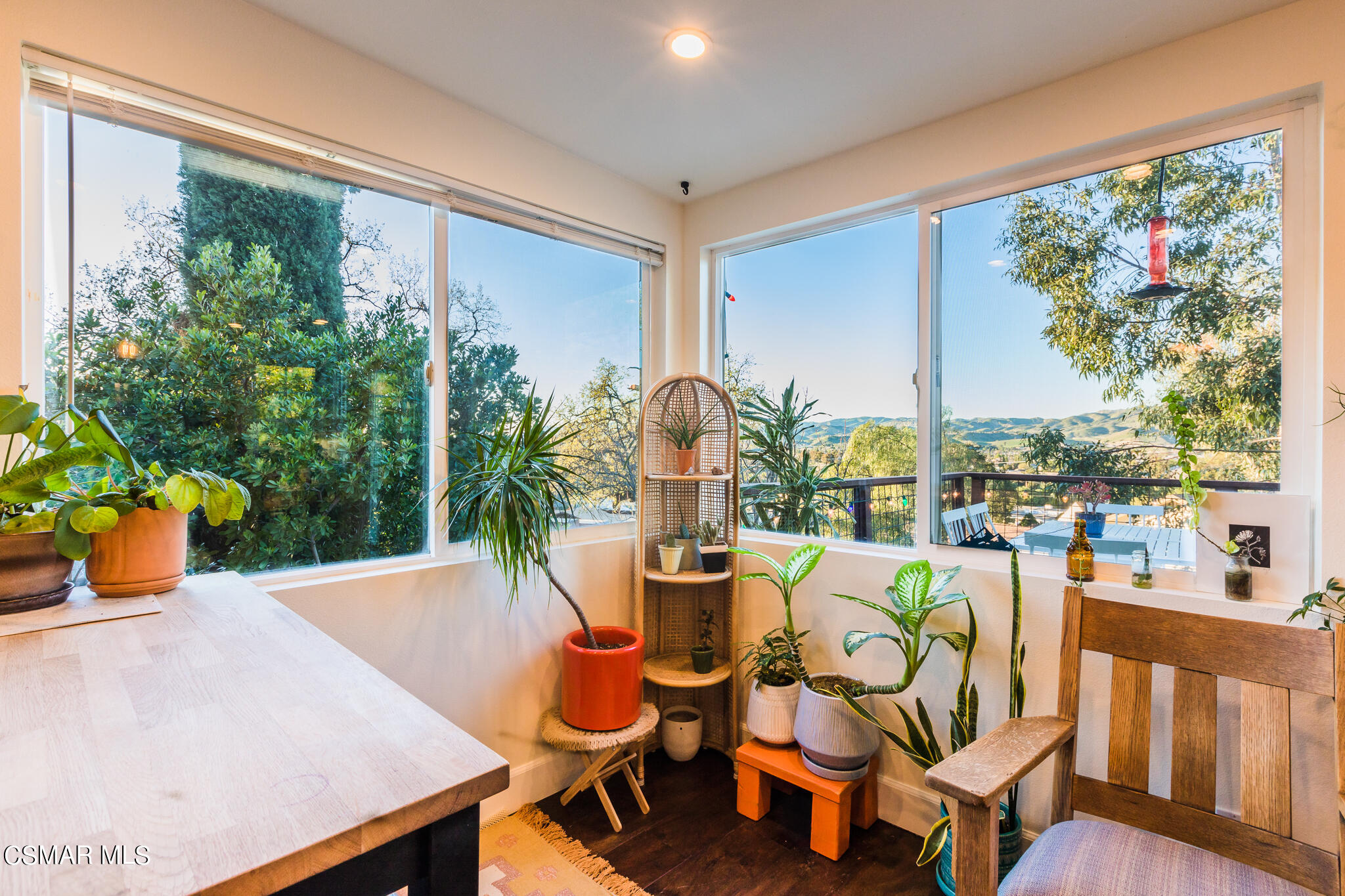 6695 Clear Springs Road Simi Valley, CA 93063 - Photo 54 of 94 a dining room with furniture and a large window