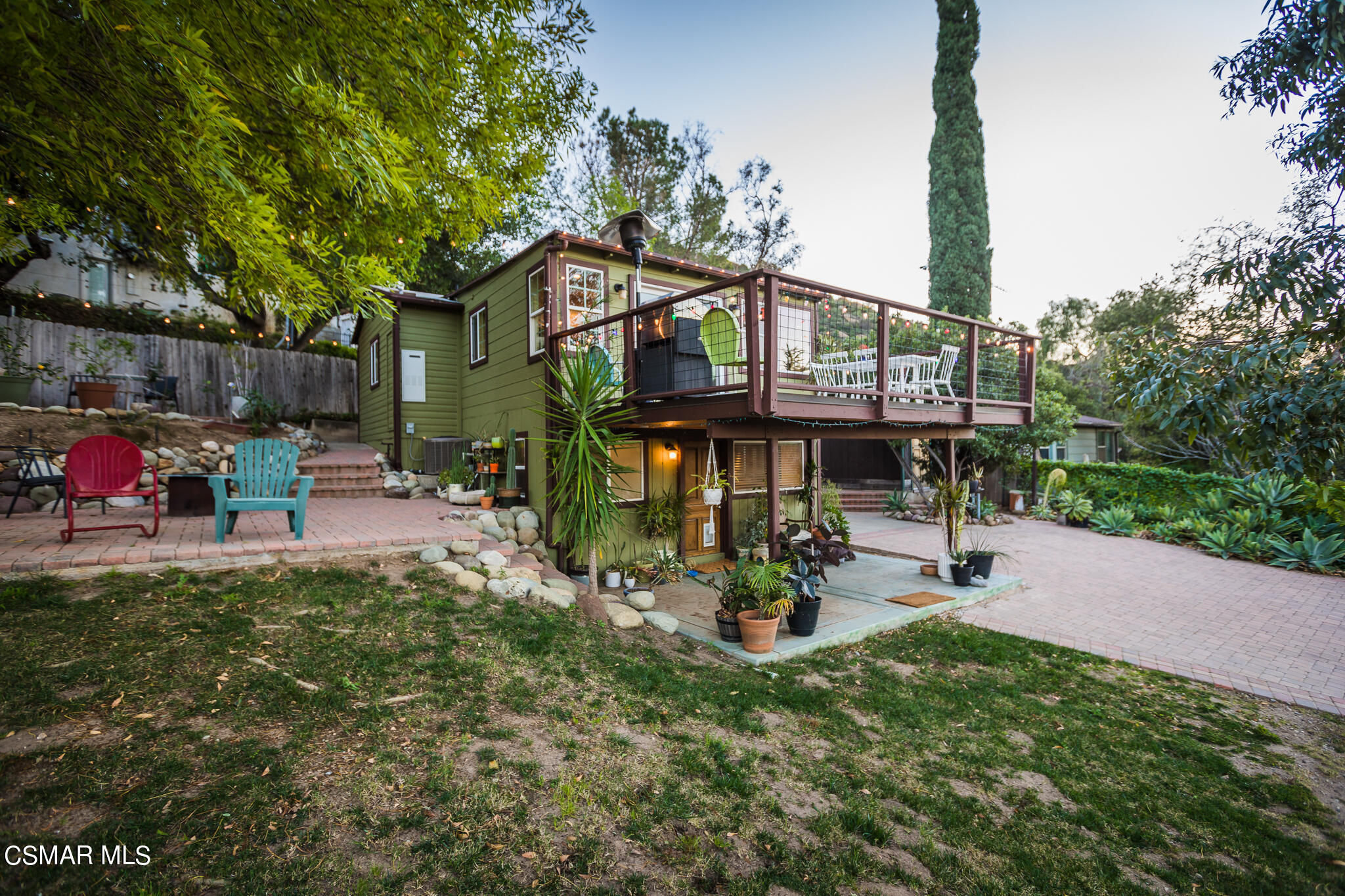 6695 Clear Springs Road Simi Valley, CA 93063 - Photo 87 of 94 a front view of a house with sitting area