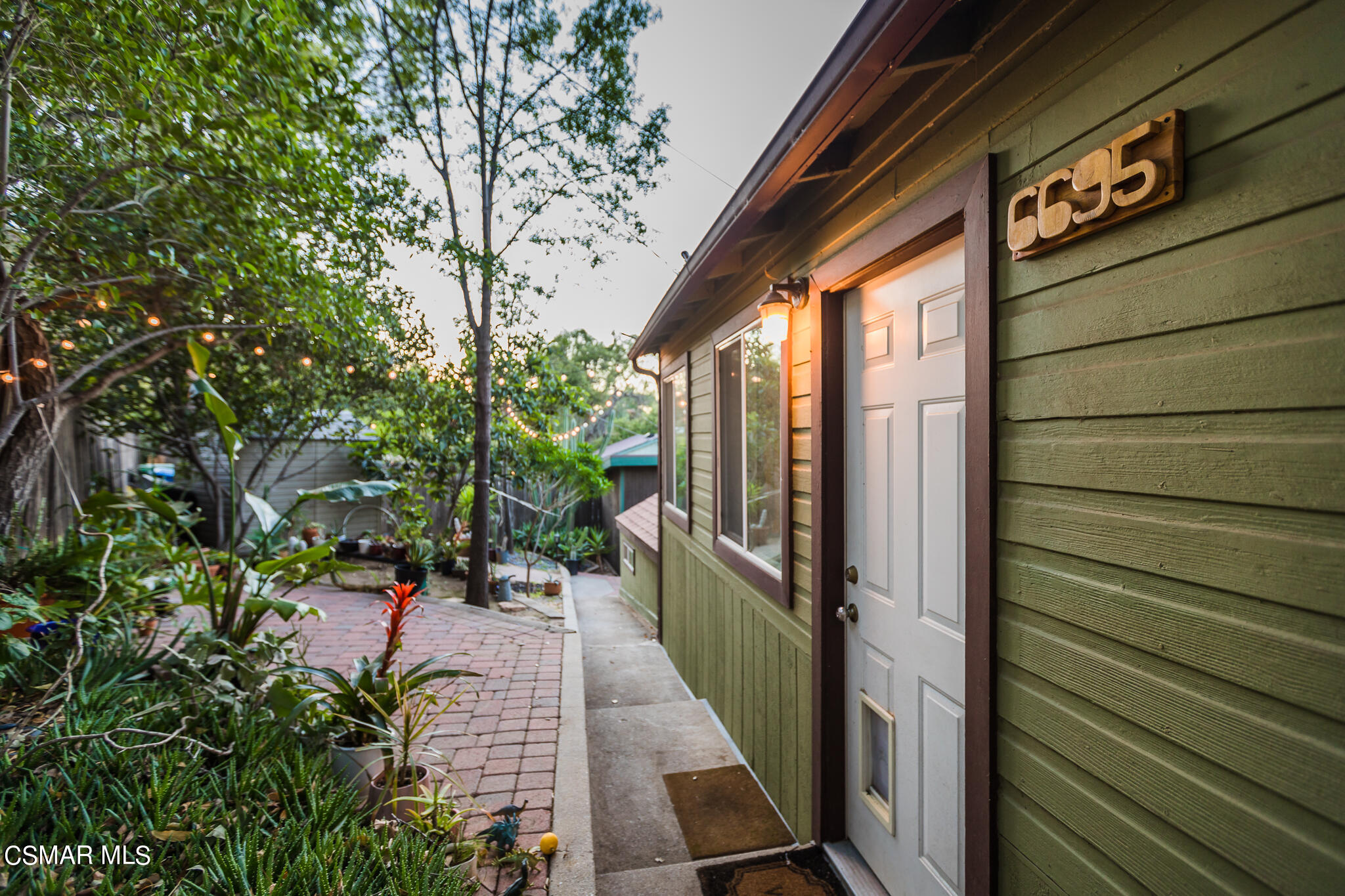 6695 Clear Springs Road Simi Valley, CA 93063 - Photo 91 of 94 763A4666