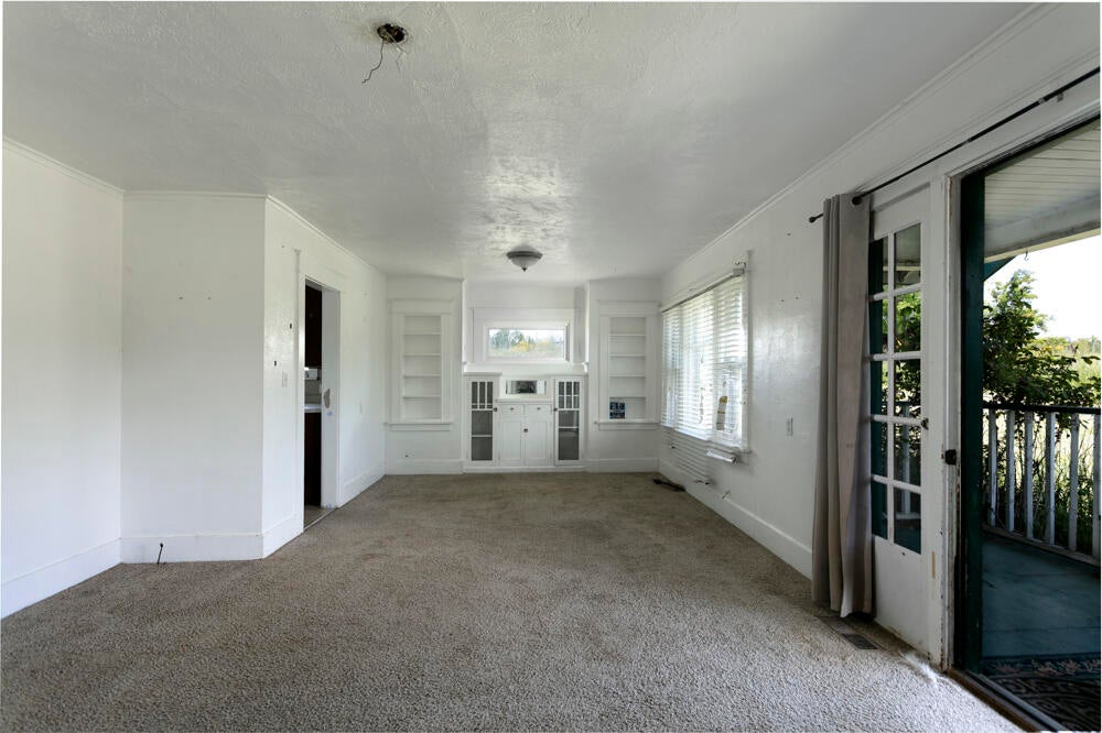 11717 Michael Road White City, OR 97503 - Photo 14 of 39 Entrance