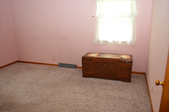 116 Bentley Road Vincennes, IN 47591 - Photo 9 of 15 Gallery Image 9