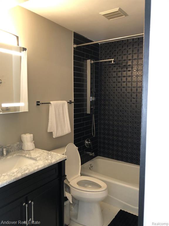 2832 Harrison Avenue Rochester Hills, MI 48307 - Photo 26 of 43