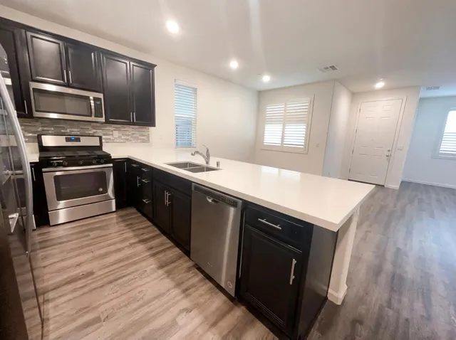 $495,000 | 11088 International Drive, Rancho Cordova, CA 95670