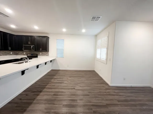 $495,000 | 11088 International Drive, Rancho Cordova, CA 95670