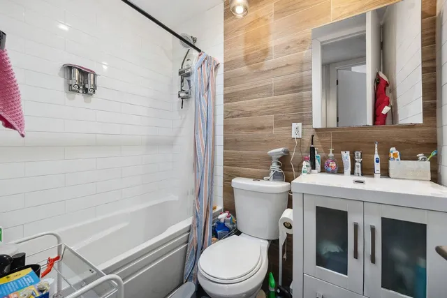 $2,500,000 | 118 Kingsland Avenue, Unit 1 | East Williamsburg