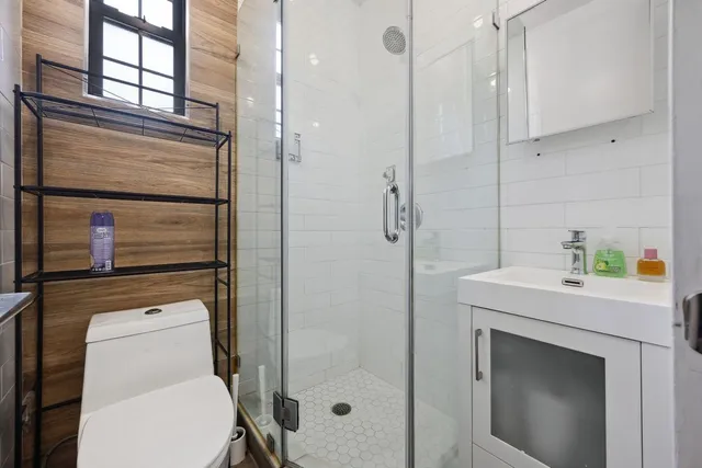 $2,500,000 | 118 Kingsland Avenue, Unit 1 | East Williamsburg